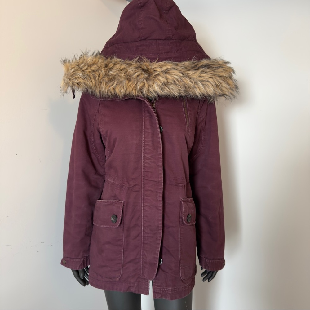Roots Canada Faux Fur Trim Cotton Parka in Burgundy | Size M